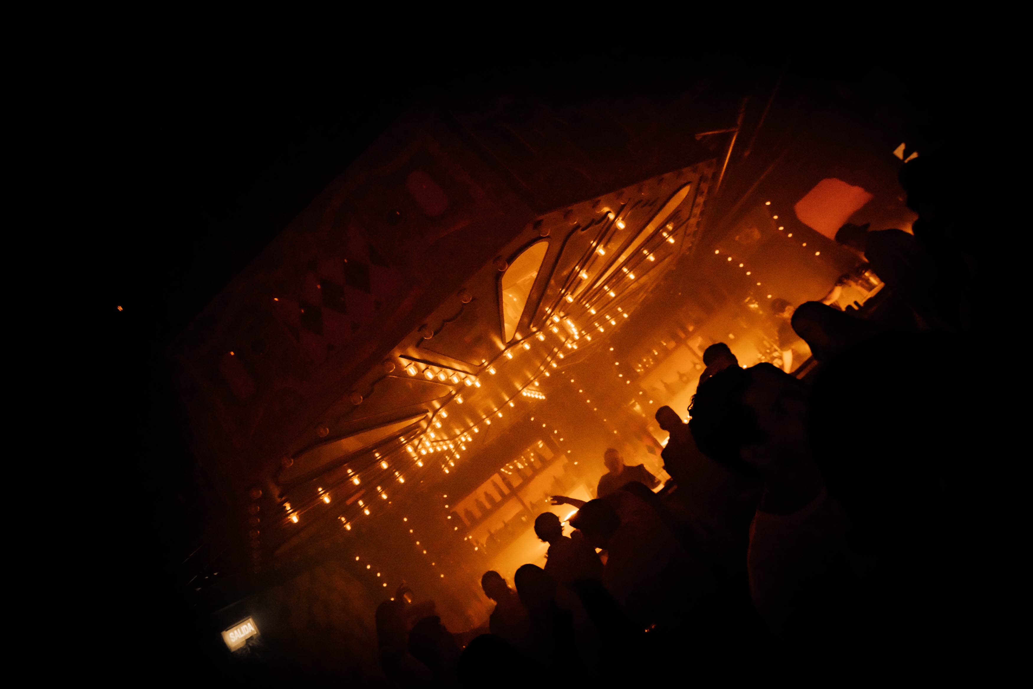 Panem Nights - Sábado 15 de agosto image}